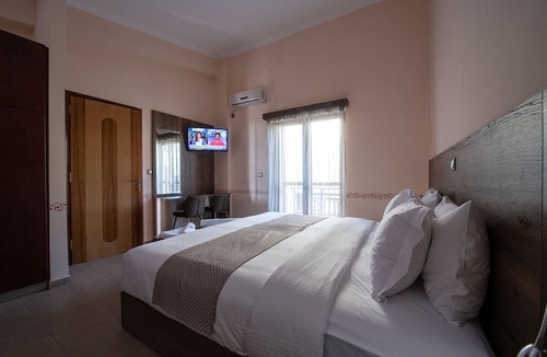 Monemvasia House | Cyrenia Guesthouse