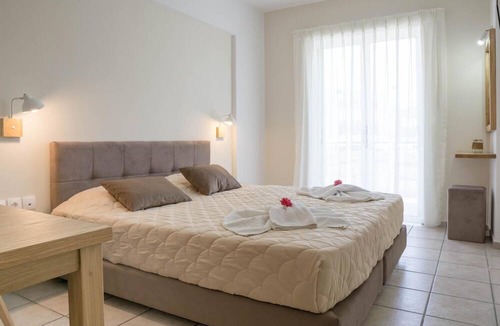 Platanes Hotel | Pinelopi Hotel