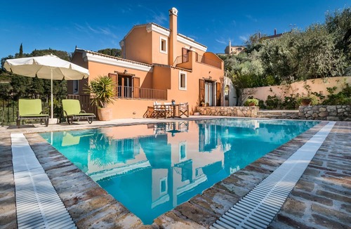 Kavvadades Villa | Mastrogiannis Villa Levanda