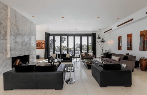The Flats Villa | Villa Hillside