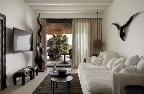 Elia Hotel | Myconian Panoptis Escape - Small Luxury Hotels of the World