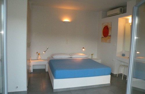 Agia Pelagia House | Zathea Apartments