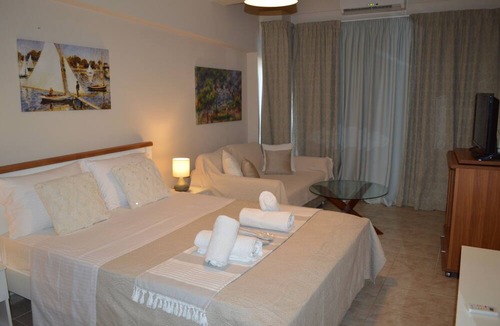 Pylos Hotel | Best House Petit Pylos Messinias