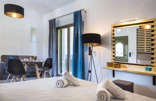 Ntomata House | Cypress Garden Villas
