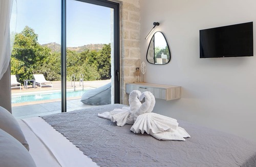 Agia Villa | PanStel - Villa Solene with private pool