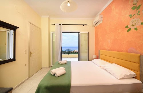 Agios Gordios Hotel | Ammos Bay