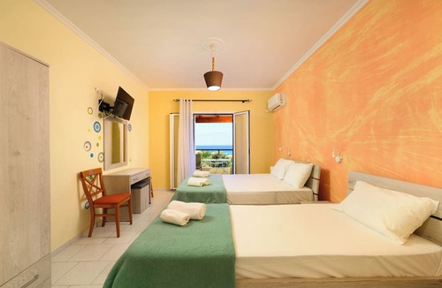 Agios Gordios Hotel | Ammos Bay