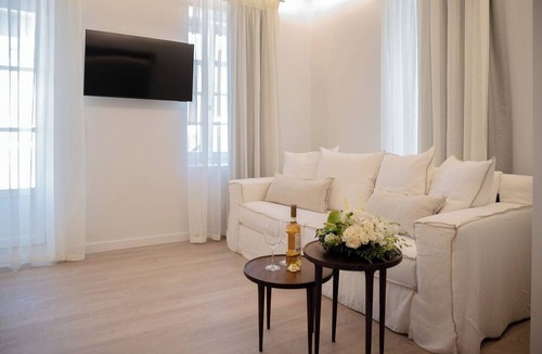 Spetses Hotel | Liberty Suites Spetses