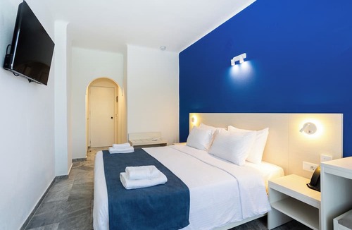 Adelianos Kampos Hotel | Dias by Azul Collection