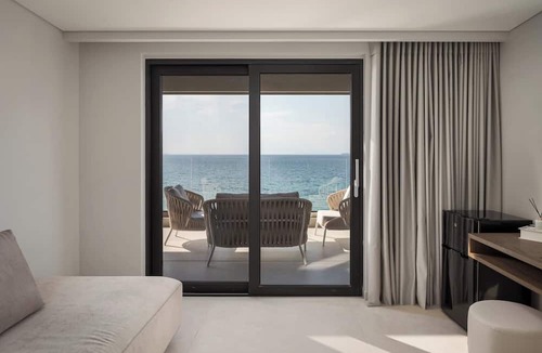 Korinthos Hotel | Avant Blue Boutique Hotel