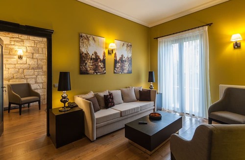 Levidhion Hotel | Levidi Suites