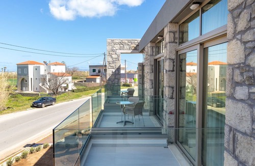 Kolymvari House | Achatis Apartments with sea view