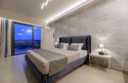 Katastari Villa | Villa Del Norte