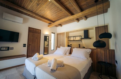 Ios Villa | Hide Out Villas