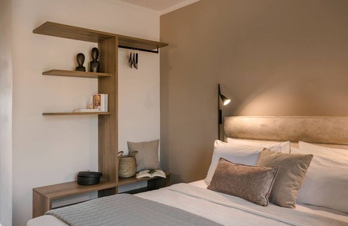 Kateleios House | Rosilion Studios & Apartments