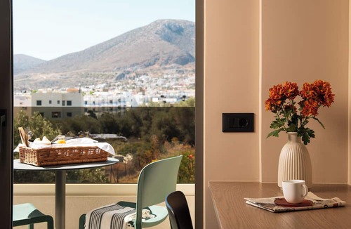 Limenas Chersonisou Hotel | Cosmeen Lifestyle Boutique Stay