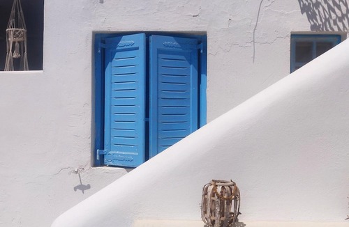 Ios Town Villa | Homerez - Spacious villa for 8 ppl. with sea view, garden and terrace at Ios
