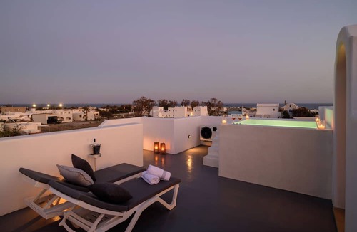 Agios Georgios Villa | Penny's House New Luxe Jacuzzi Villa 400m from Sea
