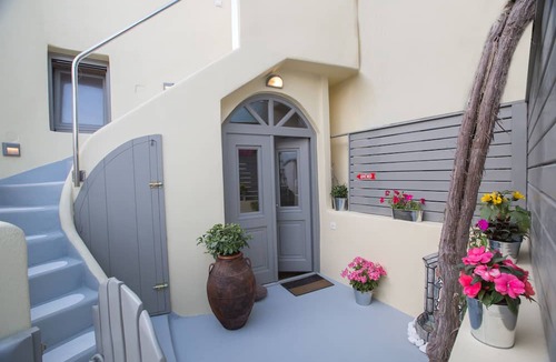 Akrotiri Villa | Love Nest villa
