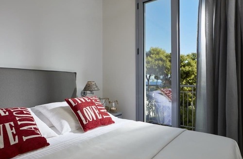 Xylokastron Hotel | The Gardens Gallery Hotel