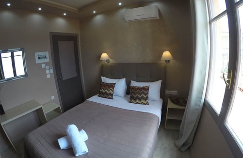 Meteora House | Midia Suites