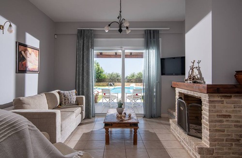 Gerani Villa | Gerani Villas