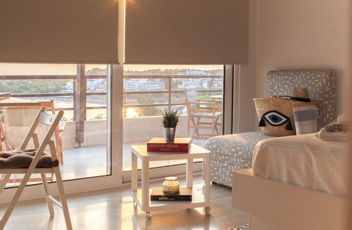 Vouliagmeni Apartment | Athens Riviera Bay View Suite By The Olon