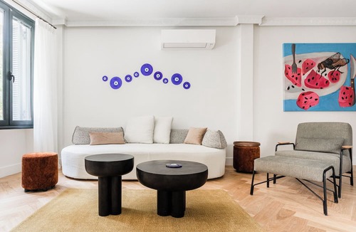 Psirri Apartment | Chic & Central Athenian Apartment! EV4