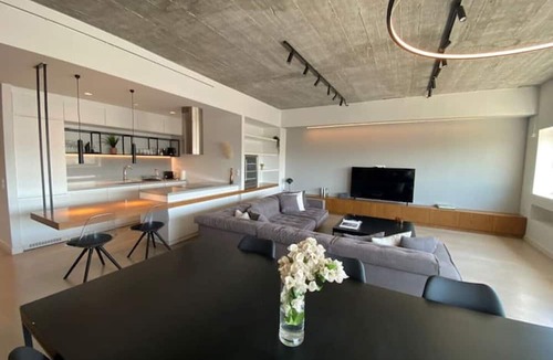 Psirri Apartment | Athens Market Iconic Loft, Stunning Acropolis View