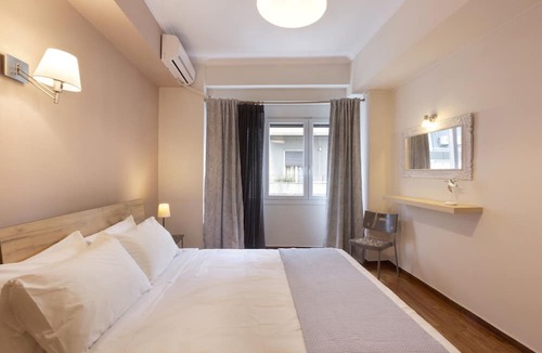 Makrigianni Apartment | Tzireon 16 · Prime Location 2 BR APT next to the A