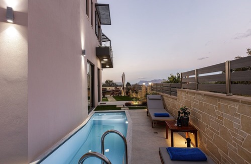 Koukounara Villa | Villa Chryssi nLocated on picturesque hills ,only 5 miles from Kissamos center