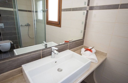 Erikousa Island House | Erikousa Palace Double Suite 21
