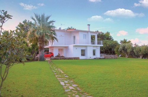 Kiparissia House | Awesome home in Kyparissia, Messinia