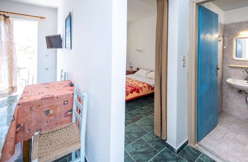 Kefalos House | Fotini Studios