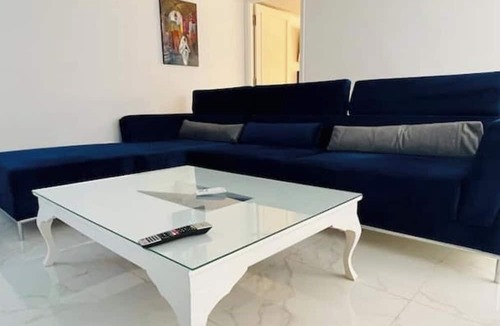 Ras Ettabia Apartment | Begonia.