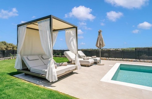 Malevizi Villa | Olearia Villas