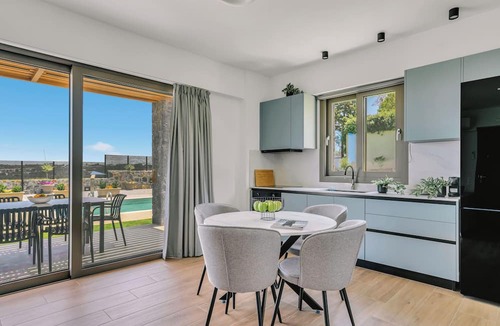 Malevizi Villa | Olearia Villas