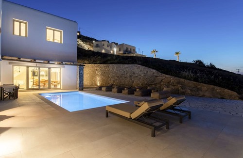 Ornos Villa | Denia Seaside Villas Mykonos-Heated Pool