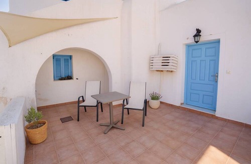 Kamari Apartment | Kamari Open View - Santorini Family Escape
