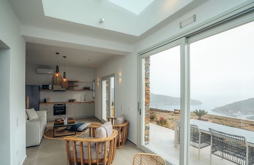 Vathi Villa | Melianthos Villas