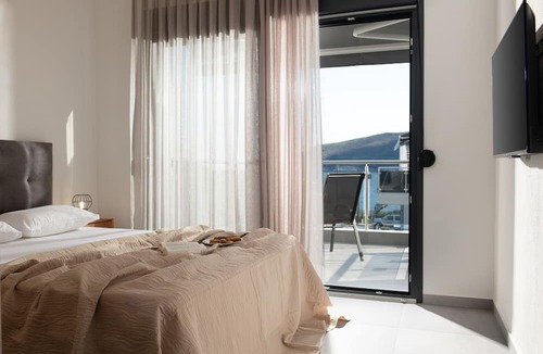 Kalamitsi Villa | The Black Pearl Villas