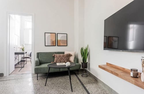 Plaka Apartment | Elysian 1BR Apartment in Plaka 3