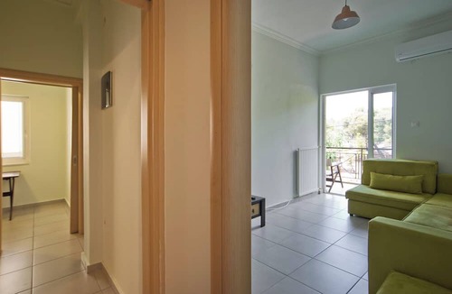 Petralona Apartment | Hadi Sea Side