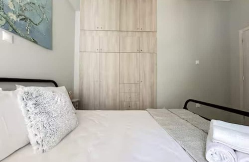 Ampelokipoi Apartment | Athenian Cosy Getaway