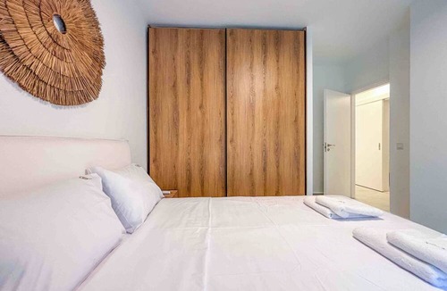 Glyfada Apartment | Elegant Flat in the Center of Glyfada