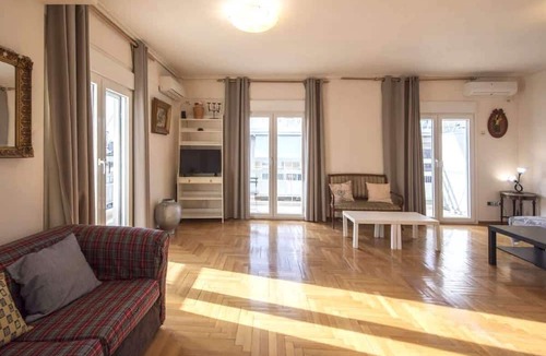 Exarhia Apartment | Home away from Home