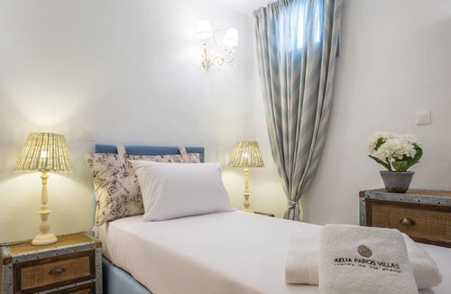 Chrissi Akti Villa | Aelia Paros Villas