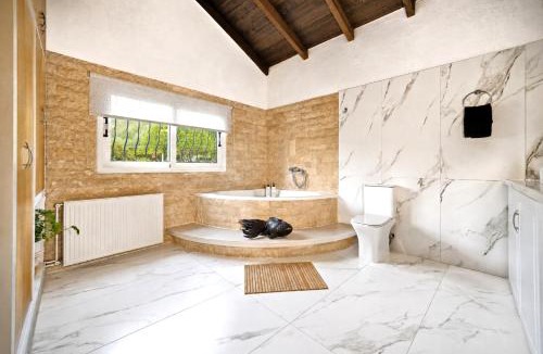 Dafnata Villa | Villa Claire Corfu - 10-Acre Private Pool Villa with Guesthouse