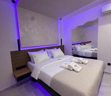 Spata-Artemida Apartment | Black Diamond Airport Luxury Pool Suites