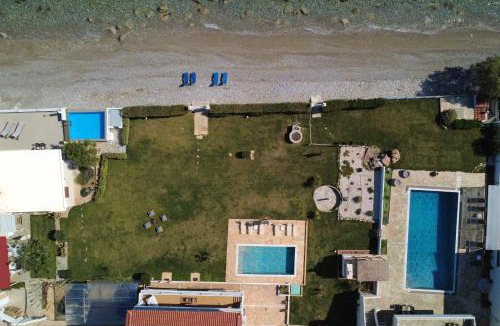 Xylokastro-Evrostina Apartment | Antorina Beachfront Villas with Private Pools
